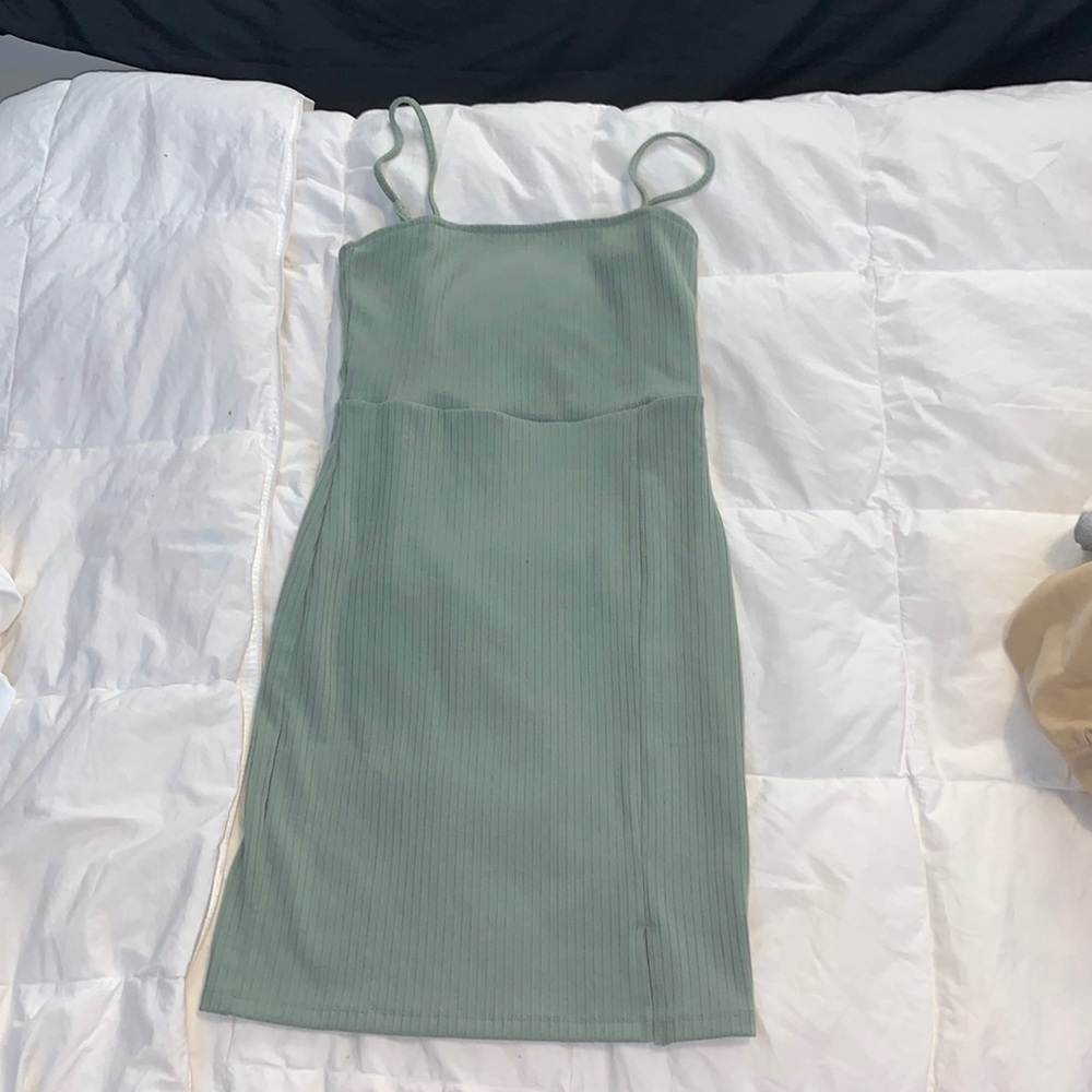mint green dress
